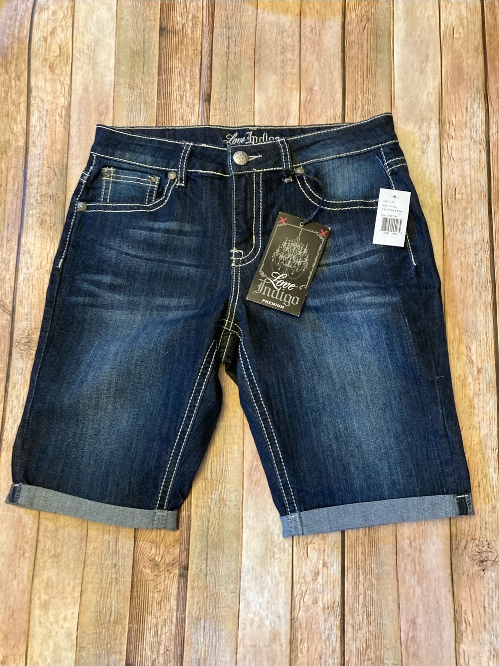 Love Indigo Premium Dark Blue Rolled-Cuff Denim Bermuda Shorts Rhinestone/Embroi